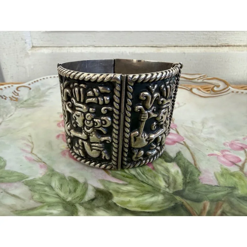 Vintage 60's Mexico 925 Sterling Wide Link Bracelet Aztec Warrior Repousse 68.6g